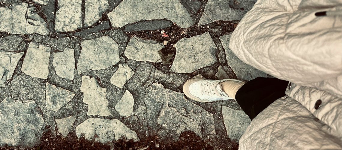 7F0B8707-A40C-43E7-9CA6-8177F27E8B7F